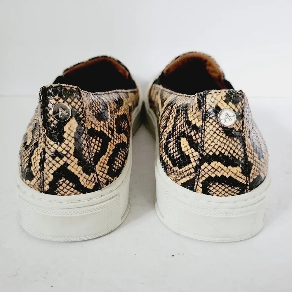 NEW Aquatalia Slip On Loafers Python Leather Snake Shoe Size 7.5